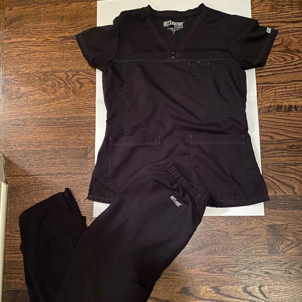 Greys anatomy scrubs
